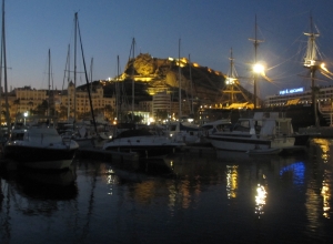 Marina Alicante bei Nacht